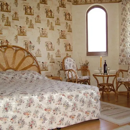 Family Emaly 1 반키아